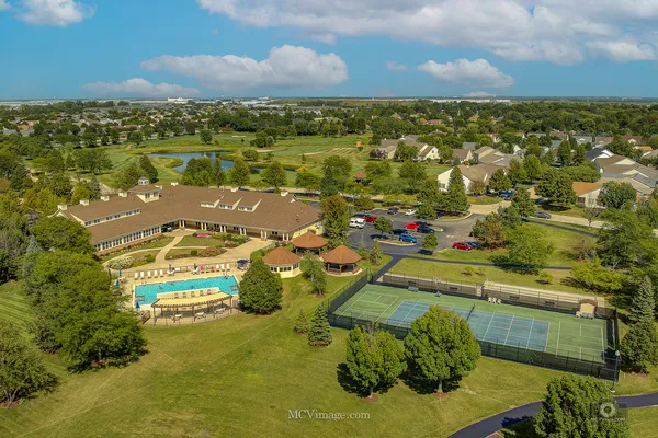 $249,900 | 16243 Tomahawk Lake Court, Crest Hill, IL 60403