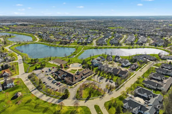 $249,900 | 16243 Tomahawk Lake Court, Crest Hill, IL 60403
