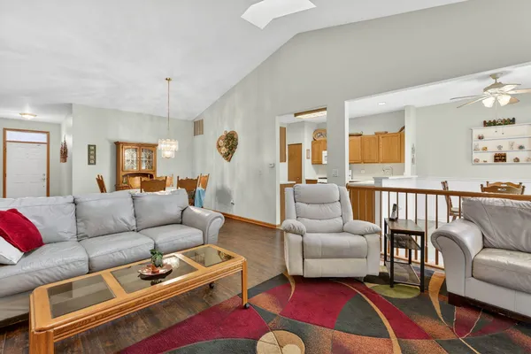 $249,900 | 16243 Tomahawk Lake Court, Crest Hill, IL 60403