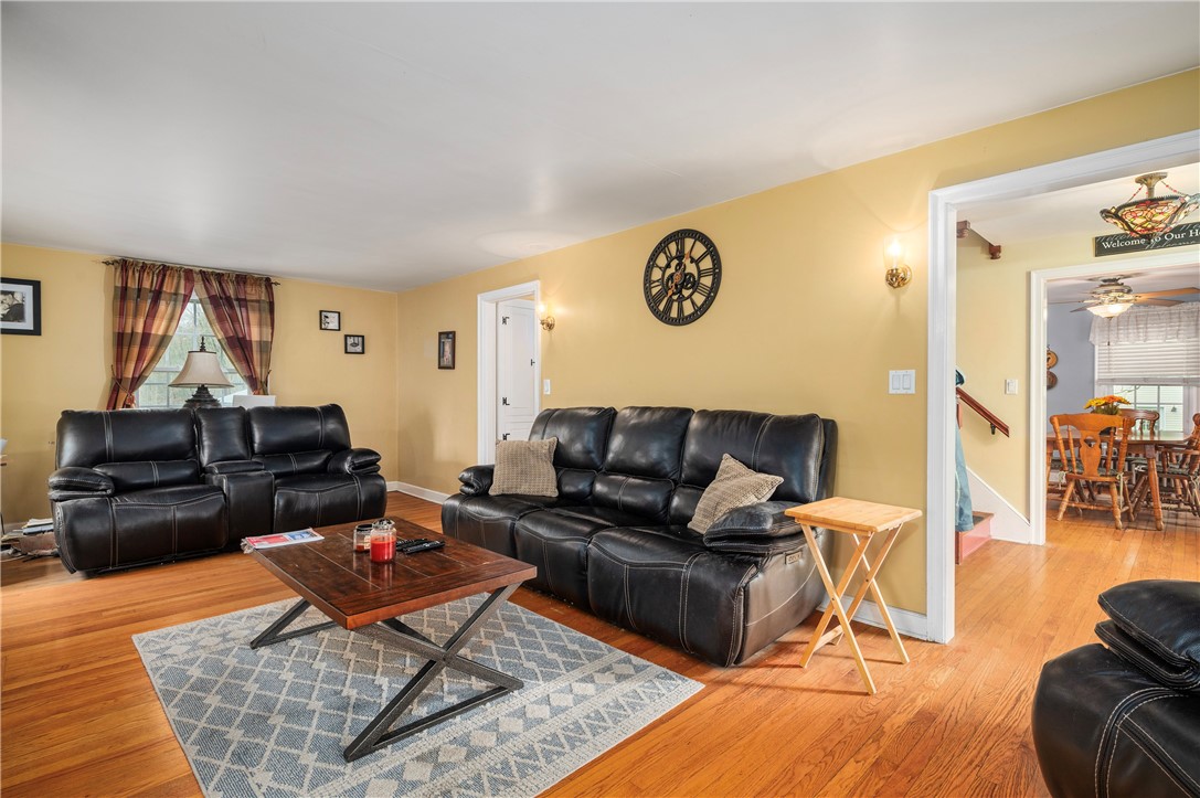 1261 Putnam Pike Glocester, RI 02814 - Photo 8 of 25