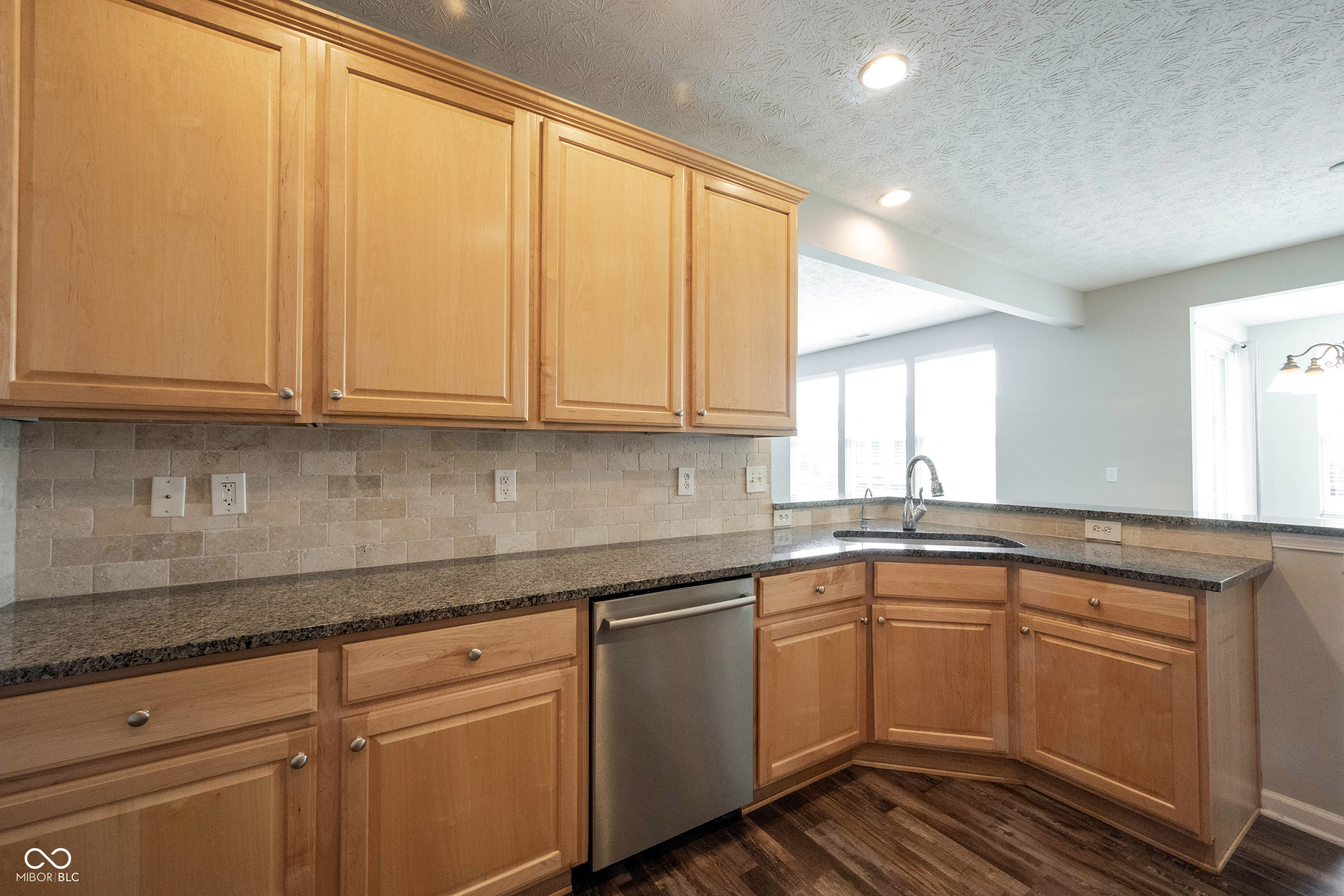 13023 Venito Trail Fishers, IN 46037 - Photo 14 of 43