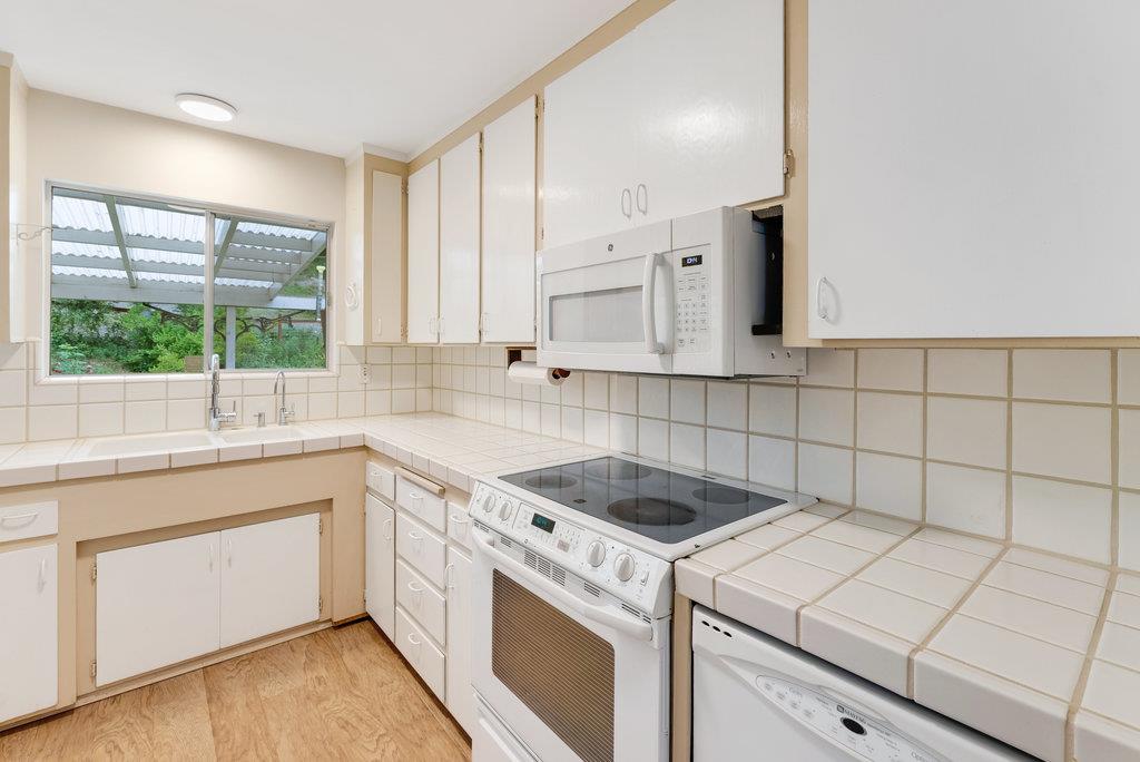 365 Nelson Road Scotts Valley, CA 95066 - Photo 10 of 34 Gallery Image 10