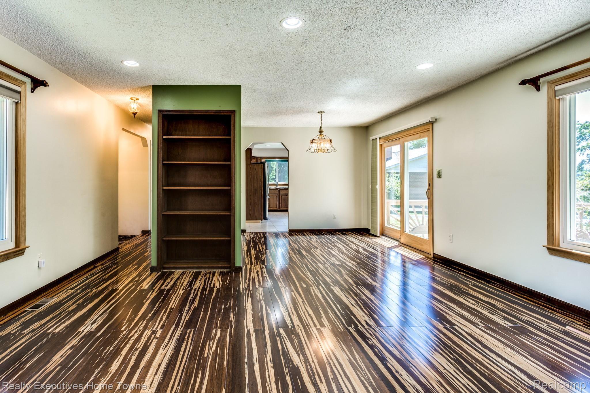 3045 Vincent Road North Street, MI 48049 - Photo 18 of 38 3045 Vincent Rd-18.JPG