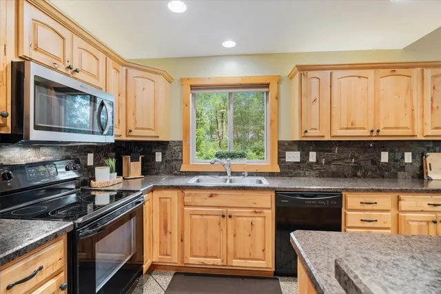 $615,000 | 140 Patriots Way, Hoyt Lakes, MN 55750