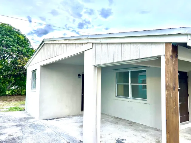 a view of front door of house