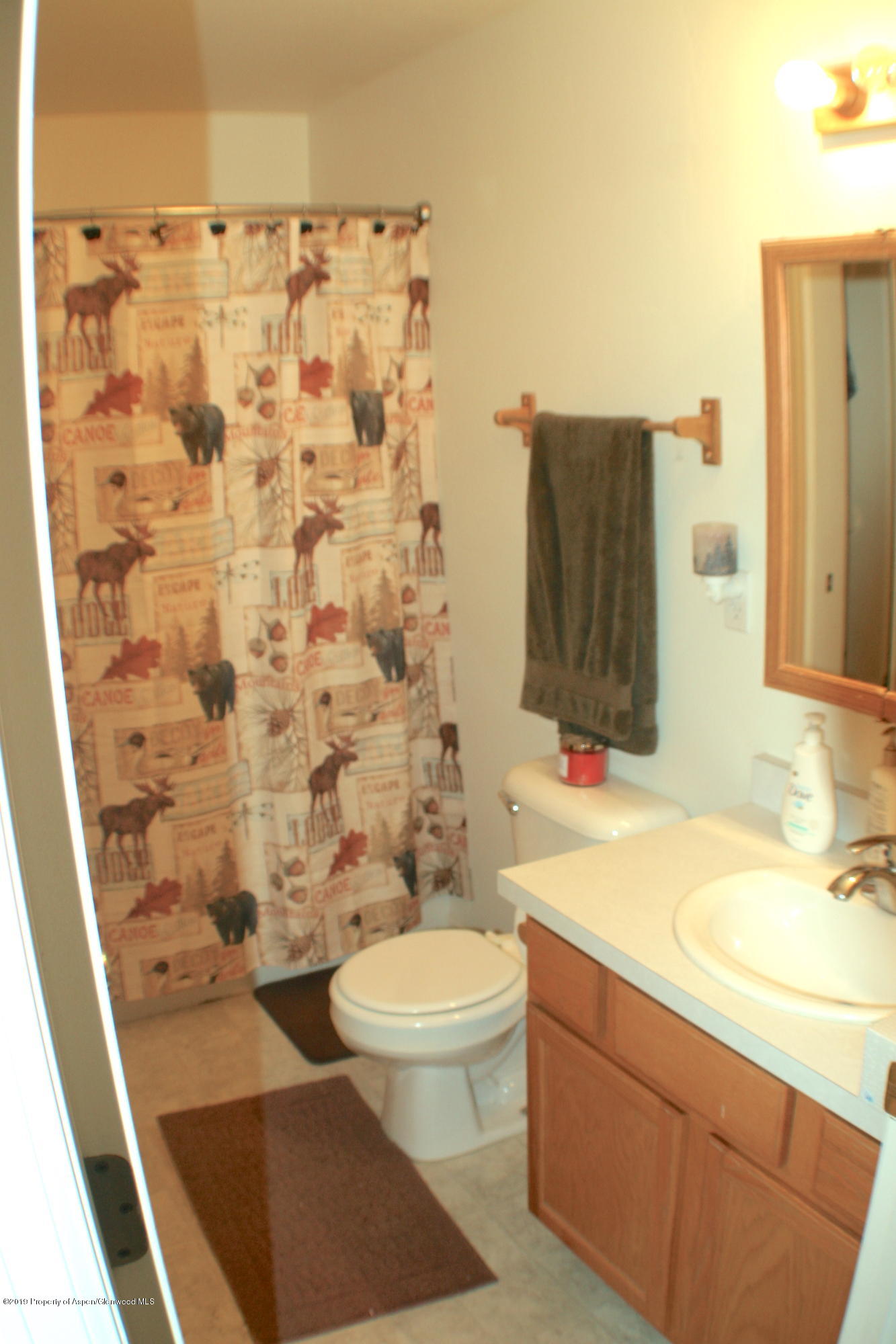 793 West 24th Street Rifle, CO 81650 - Photo 13 of 19 Upstairs bath