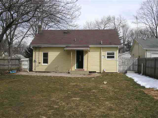 511 South Riverside Boulevard Goshen, IN 46526 - Photo 2 of 5 Gallery Image 2