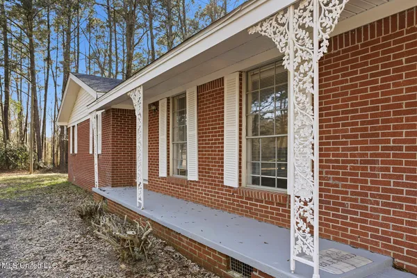 $219,900 | 9855 Highway 501, Forest, MS 39074