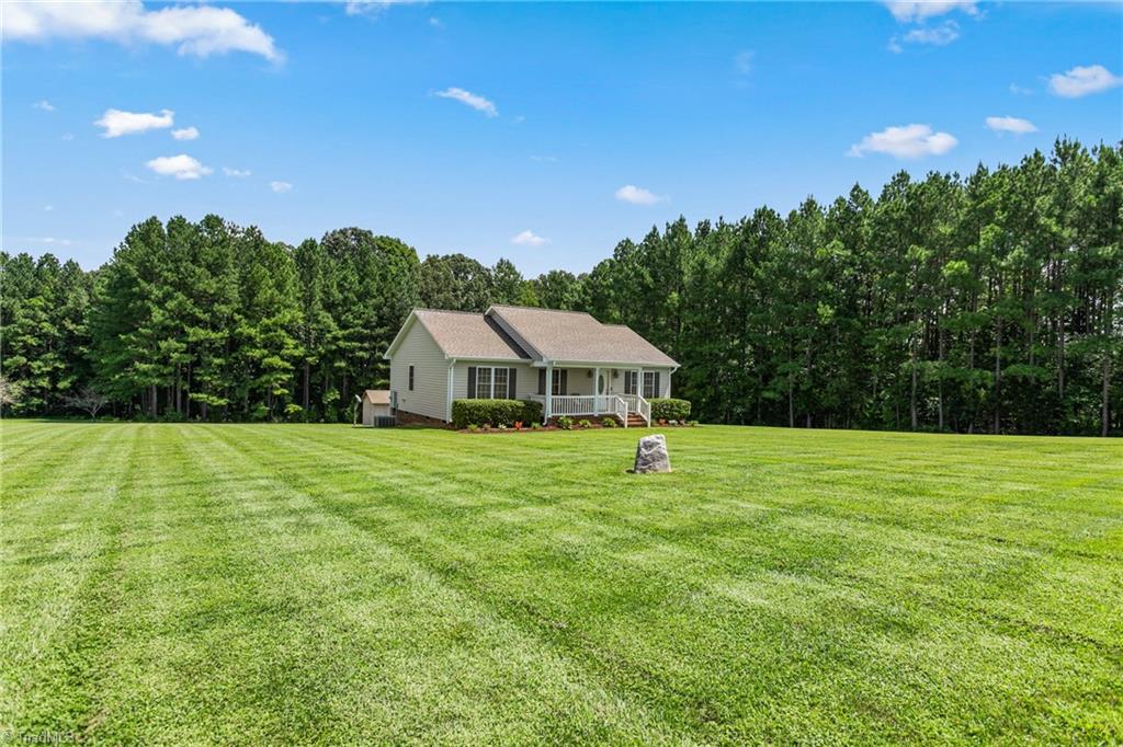 1940 Homeview Road Whitsett, NC 27377 - Photo 3 of 41 Gallery Image 3