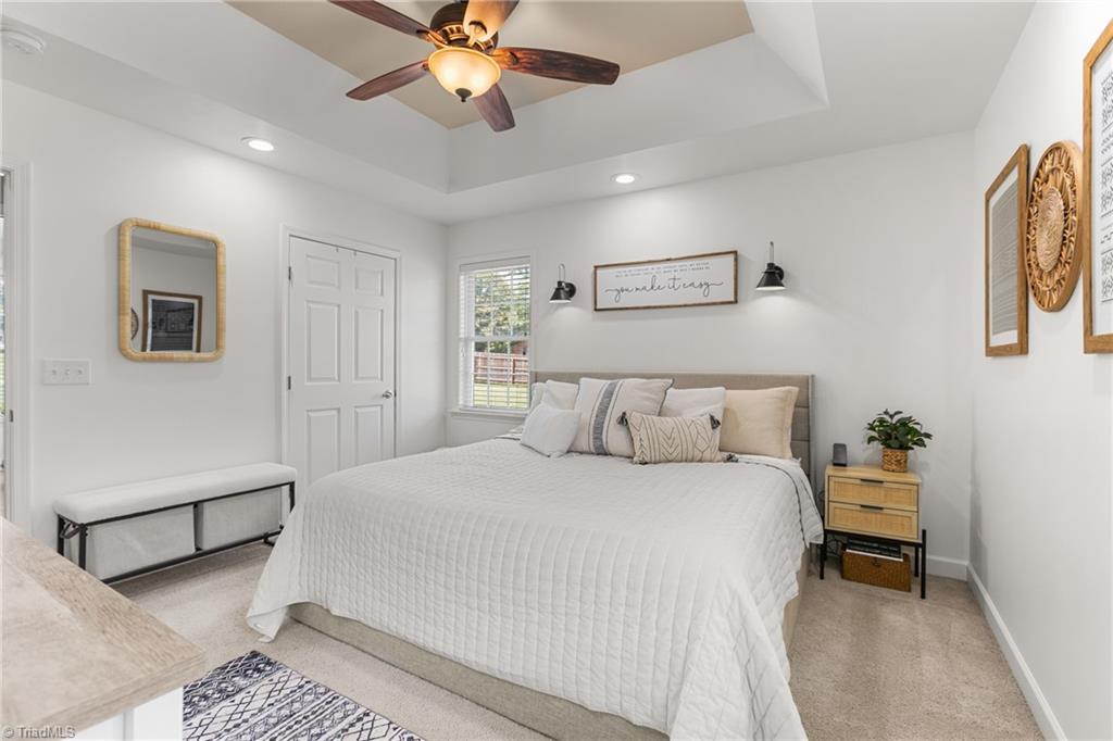 1940 Homeview Road Whitsett, NC 27377 - Photo 5 of 41 Gallery Image 5