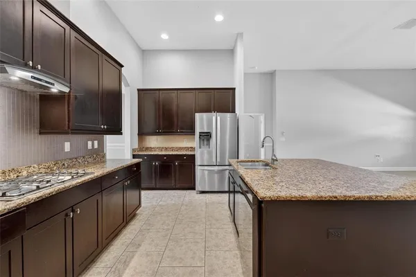 $4,200 | 15921 Persimmon Grove Drive, Lithia, FL 33547