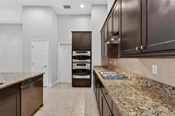 $4,200 | 15921 Persimmon Grove Drive, Lithia, FL 33547