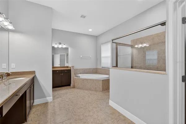 $4,200 | 15921 Persimmon Grove Drive, Lithia, FL 33547