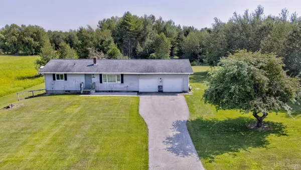 $139,000 | 8071 Freeman Road, Manistique, MI 49854