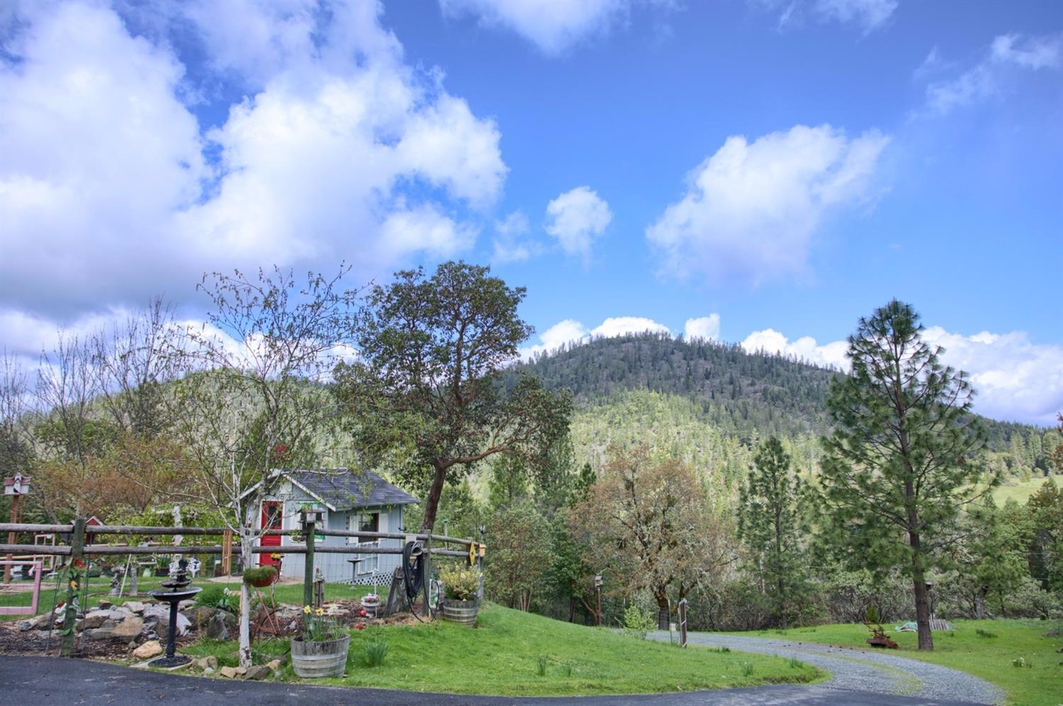 555 Keen Road Grants Pass, OR 97527 - Photo 35 of 35 There's No Place like HOME.....
