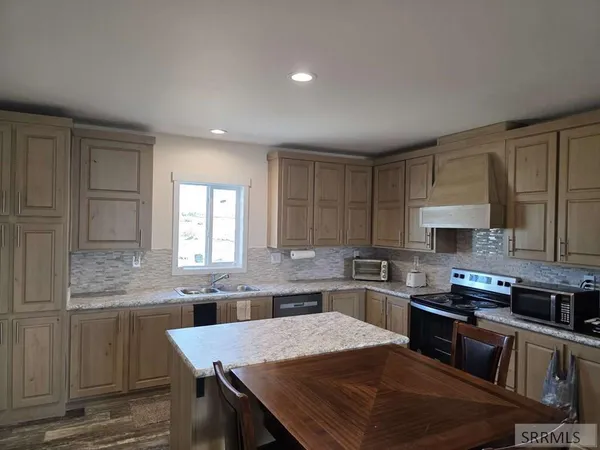 $714,900 | 3035 East 756 North, Chester, ID 83421