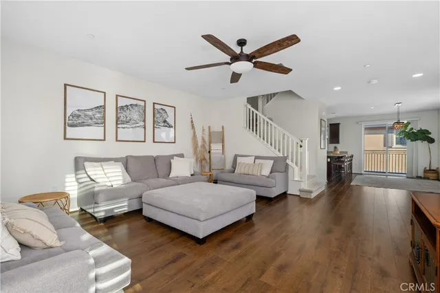 $4,600 | 12042 Stanley Park Court, Hawthorne, CA 90250