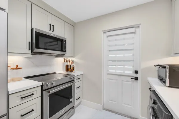 $2,500 | 322 North Federal Highway, Unit 137, Deerfield Beach, FL 33441