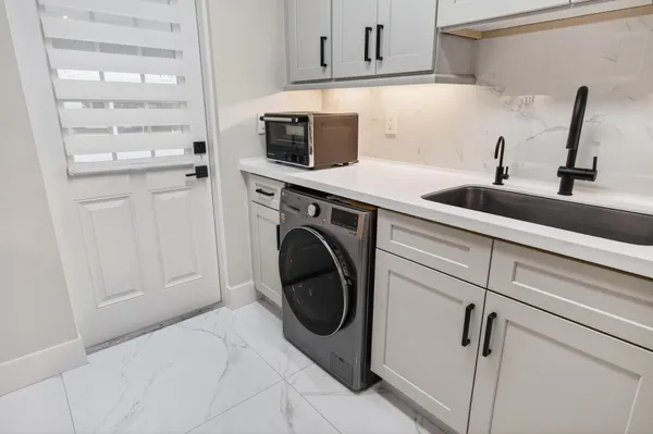 $2,500 | 322 North Federal Highway, Unit 137, Deerfield Beach, FL 33441