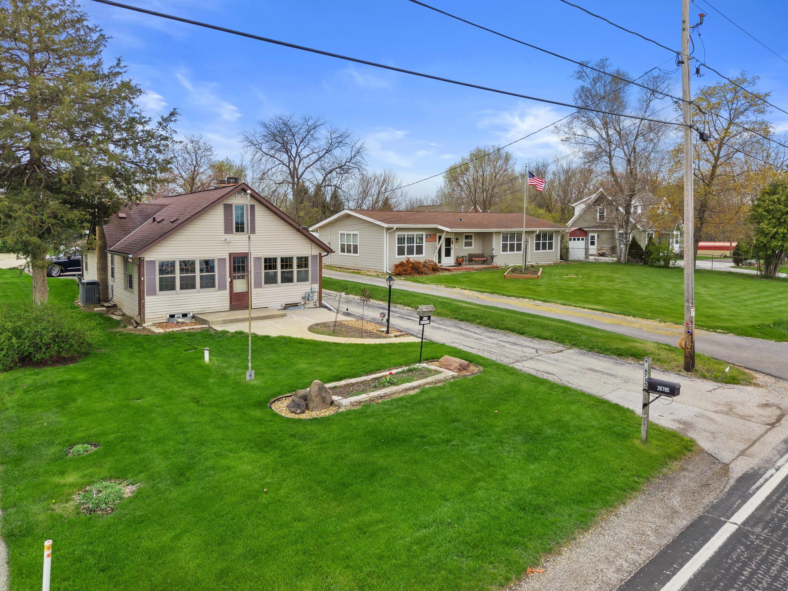 N95-w26705 County Rd Q Hartland, WI 53029 - Photo 45 of 55 DJI_20260430144718_0389_D