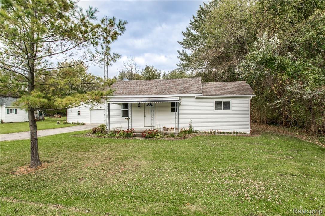 2686 Goodells Road Goodells, MI 48027 - Photo 8 of 19 2686 Goodells Rd-8.JPG
