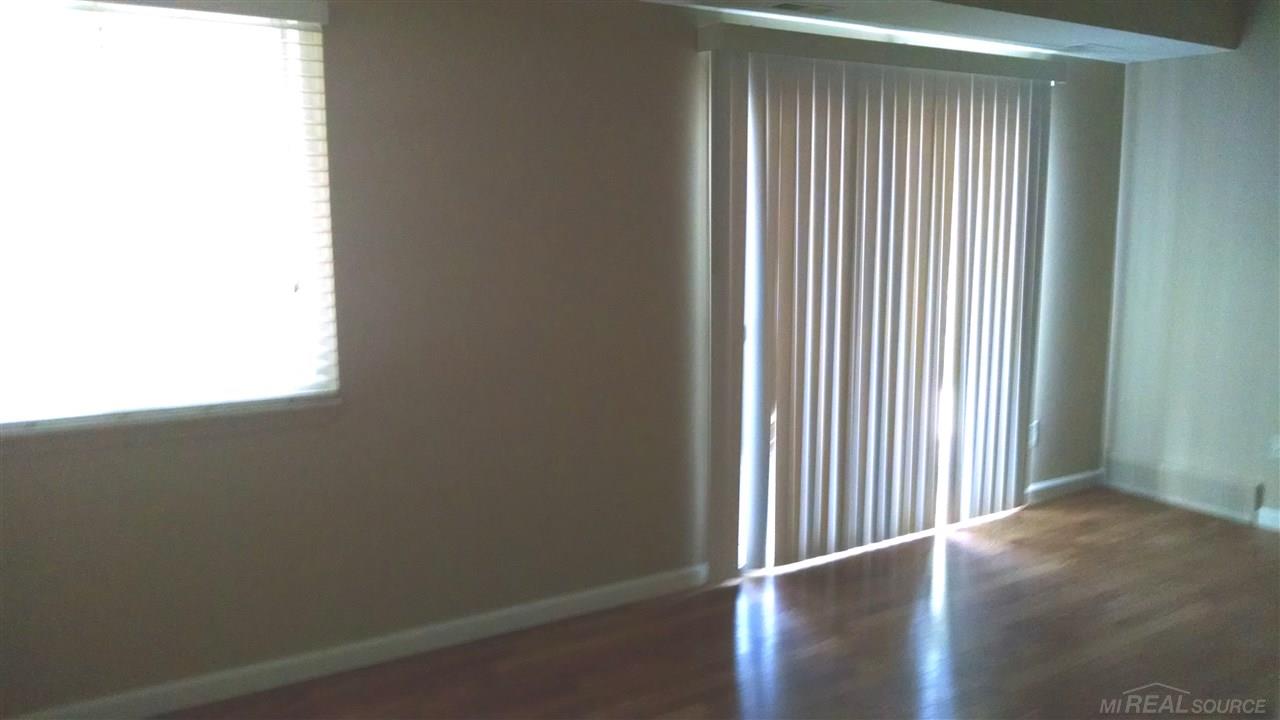 45260 Keding Street, Unit 301 Utica, MI 48317 - Photo 32 of 33