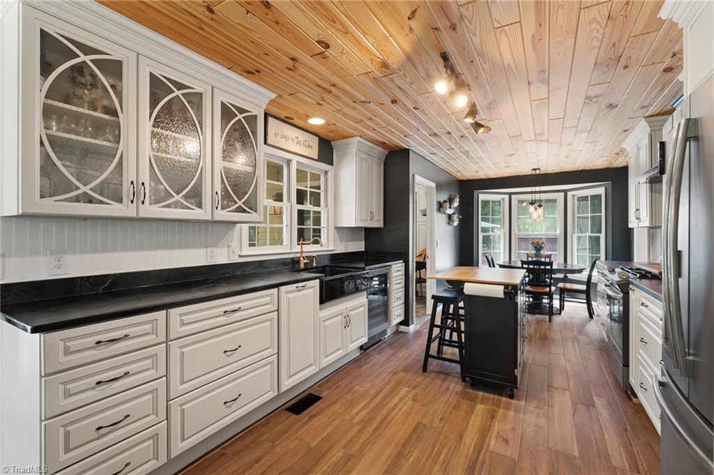 2224 Brower Mill Road Seagrove, NC 27341 - Photo 12 of 50 Gallery Image 12