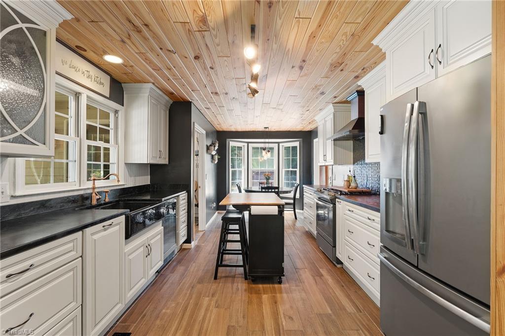 2224 Brower Mill Road Seagrove, NC 27341 - Photo 14 of 50 Gallery Image 14