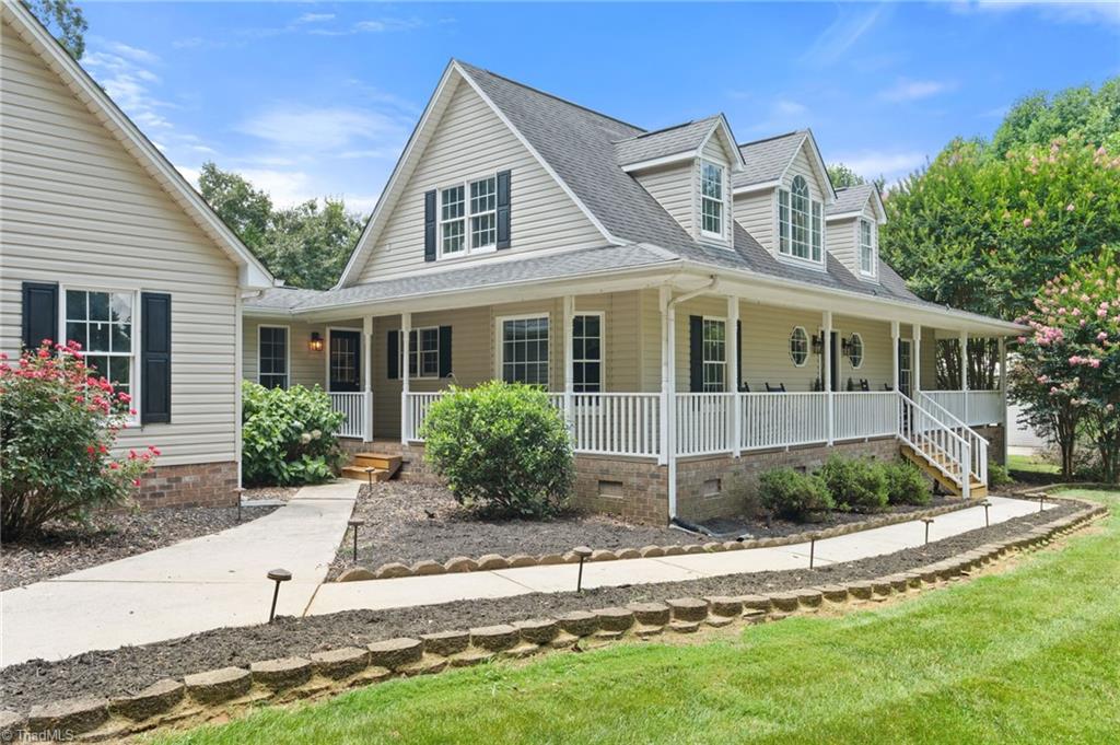 2224 Brower Mill Road Seagrove, NC 27341 - Photo 4 of 50 Gallery Image 4