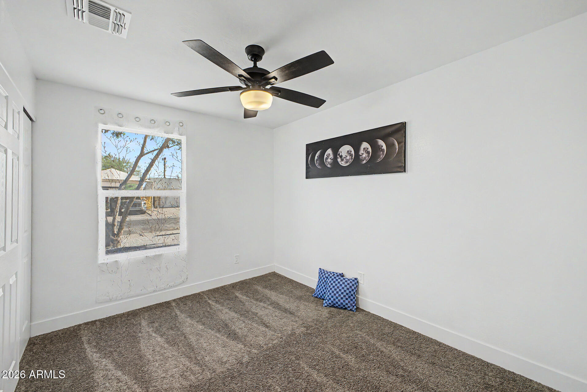 5846 West Cheery Lynn Road Phoenix, AZ 85031 - Photo 18 of 37 Gallery Image 18