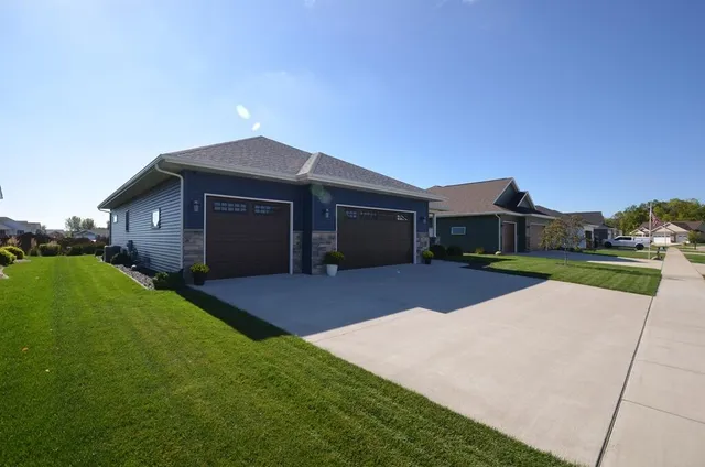 $479,900 | 3546 Joshua Drive, Janesville, WI 53563