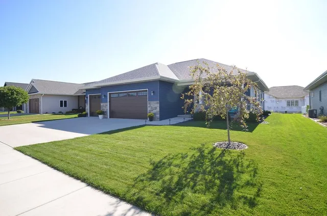 $479,900 | 3546 Joshua Drive, Janesville, WI 53563