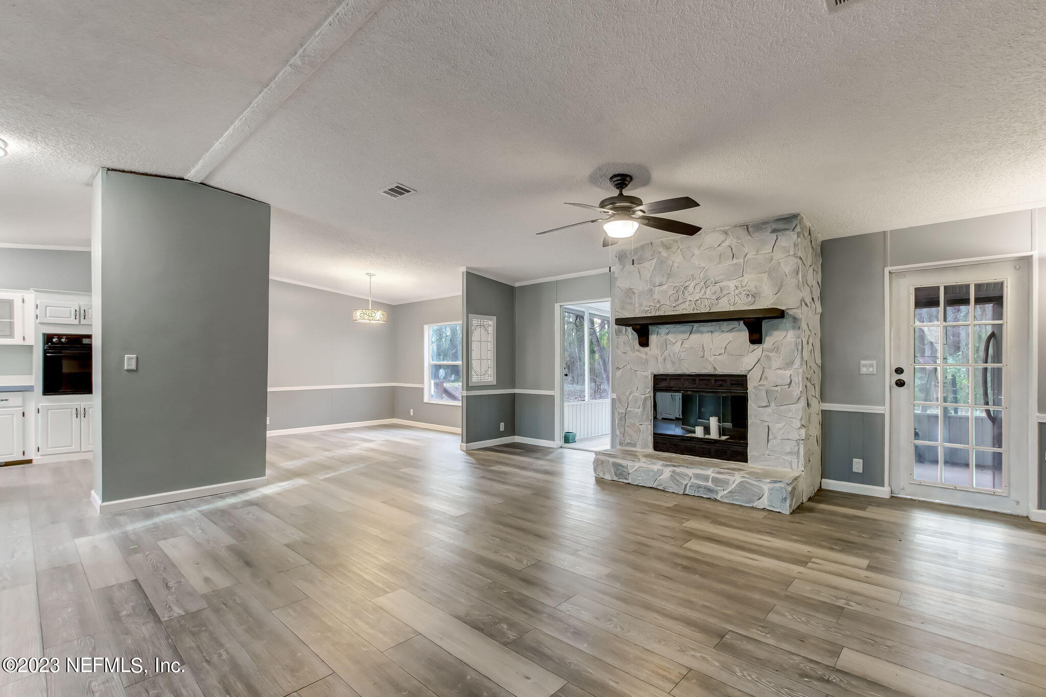 44124 Maple Court Callahan, FL 32011 - Photo 14 of 44 Living room / dining combo