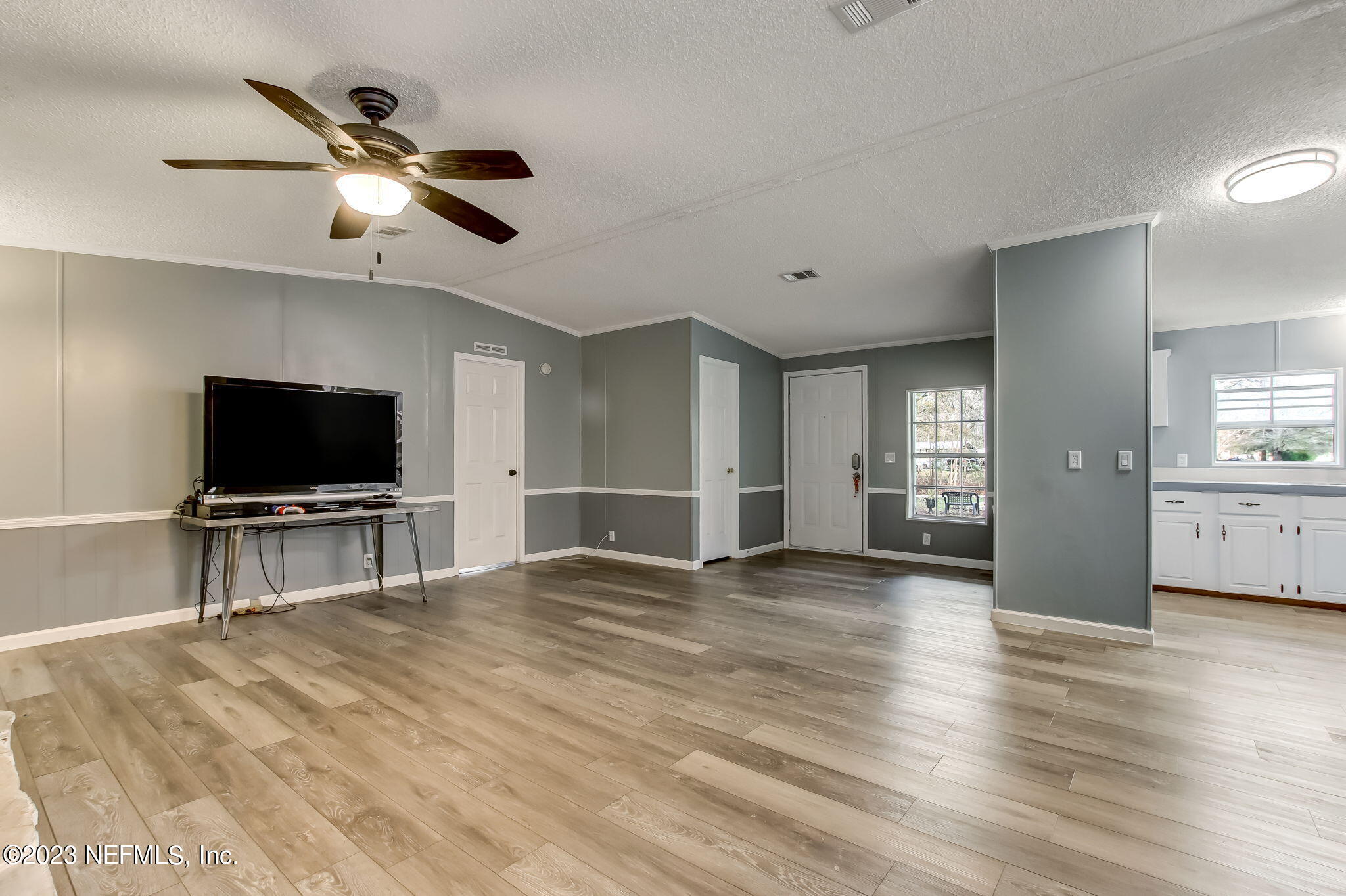 44124 Maple Court Callahan, FL 32011 - Photo 17 of 44 Living Room / Front Entry