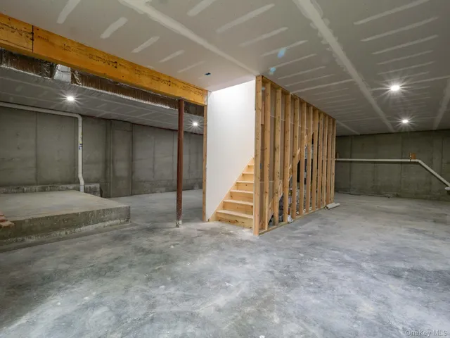 $799,000 | 26 Rodina Drive, Pawling, NY 12564