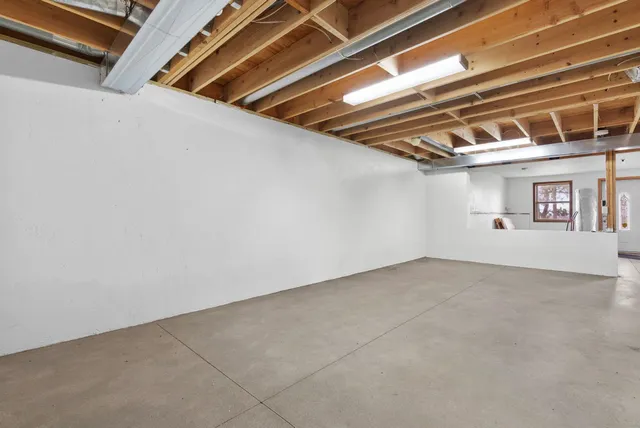 $800,000 | 5220 County Rd HH, Barneveld, WI 53507