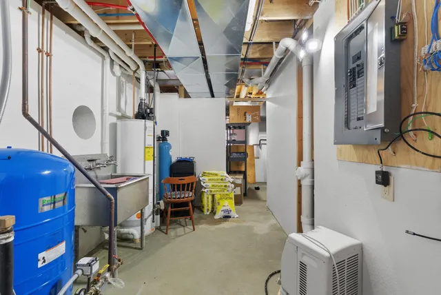 $800,000 | 5220 County Rd HH, Barneveld, WI 53507