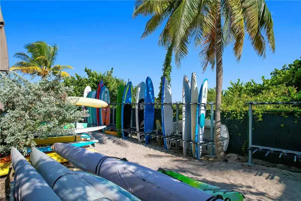 $1,050,000 | 1121 Crandon Boulevard, Unit E803, Key Biscayne, FL 33149