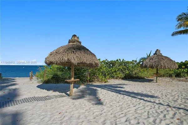 $1,050,000 | 1121 Crandon Boulevard, Unit E803, Key Biscayne, FL 33149