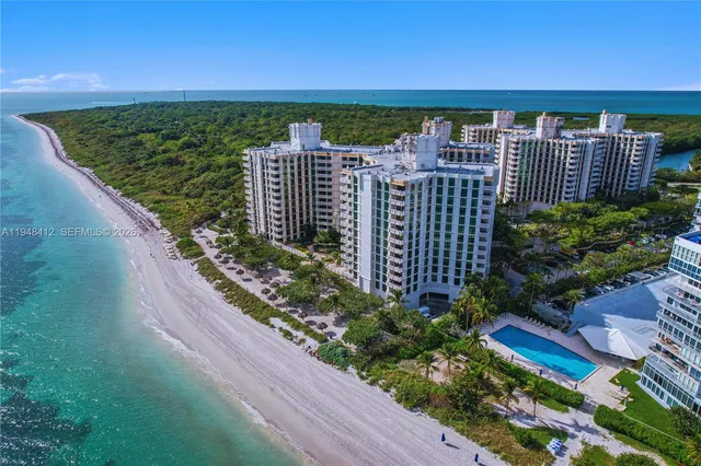 $1,050,000 | 1121 Crandon Boulevard, Unit E803, Key Biscayne, FL 33149