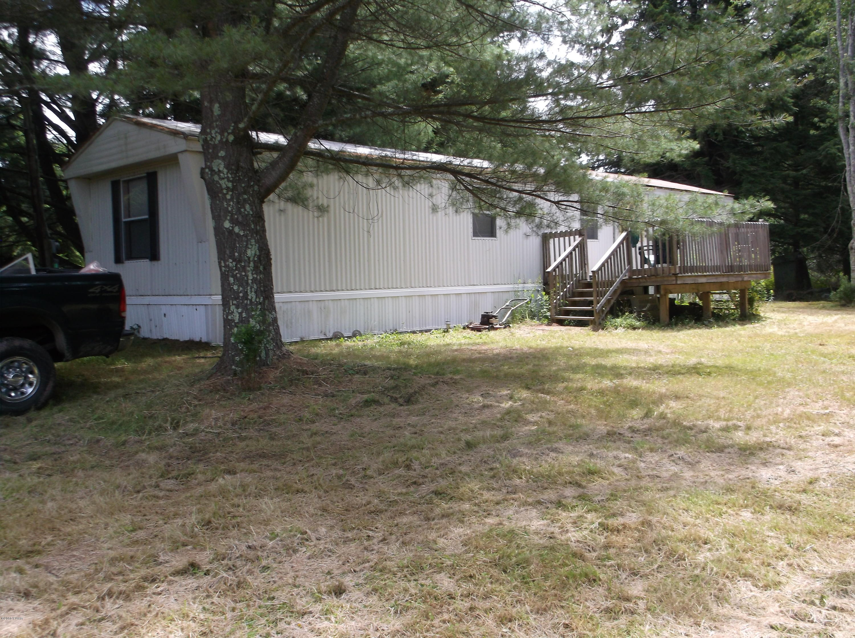 8 Cemetery Road Damascus, PA 18415 - Photo 1 of 18