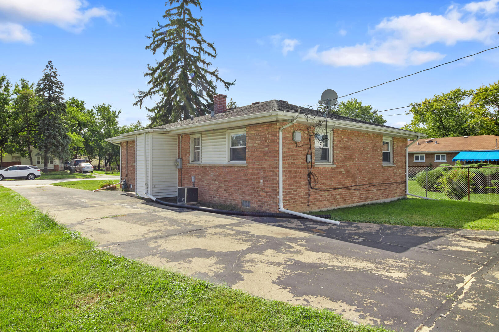 1848 West 163rd Street Markham, IL 60428 - Photo 4 of 20