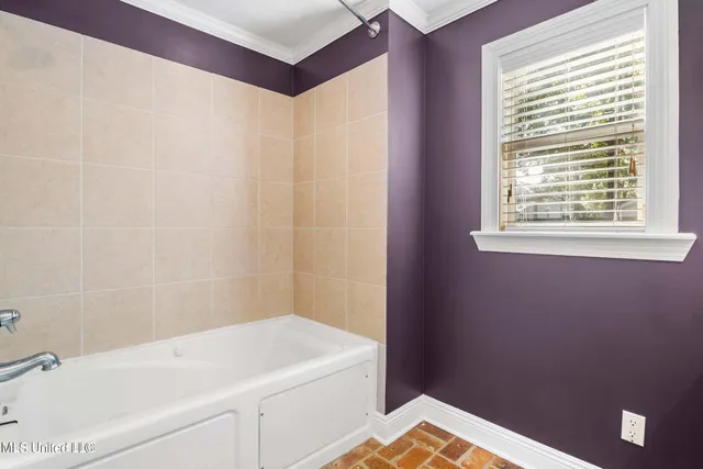 $1,900 | 281 Santini Street, Biloxi, MS 39530