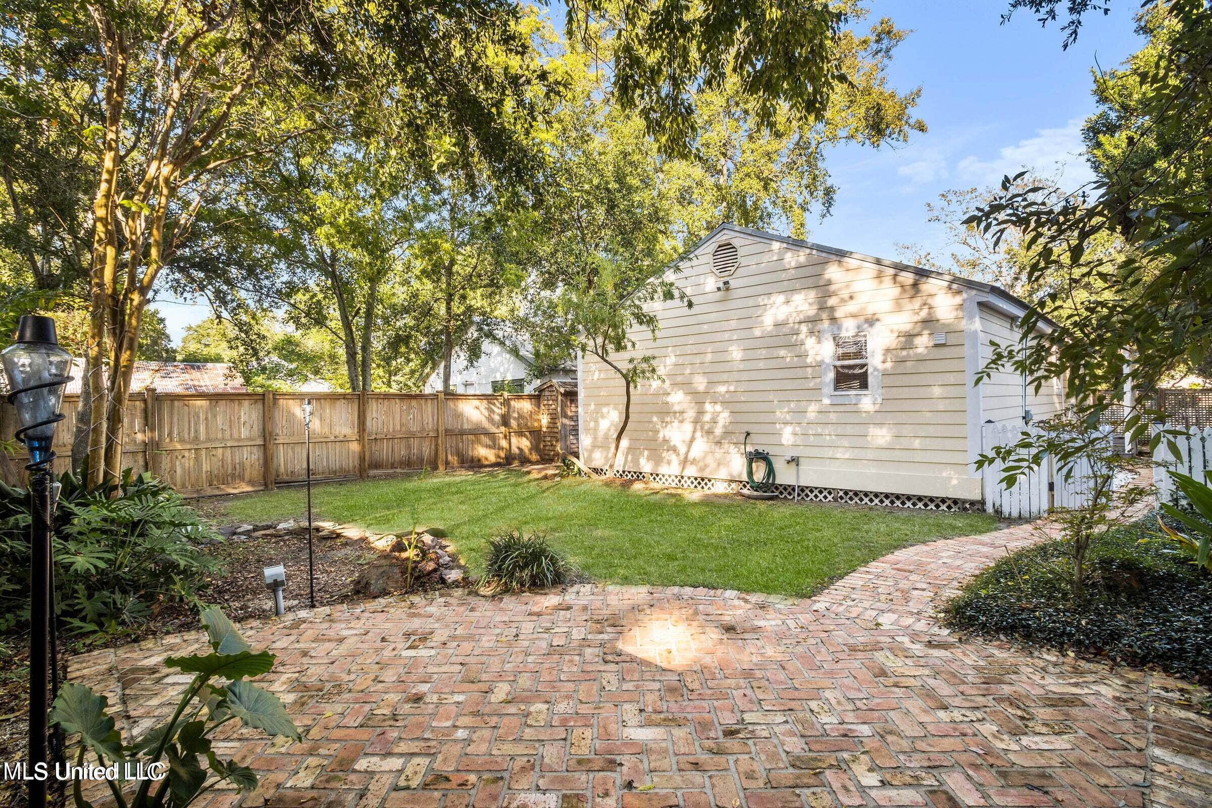 281 Santini Street Biloxi, MS 39530 - Photo 24 of 26 back yard 2
