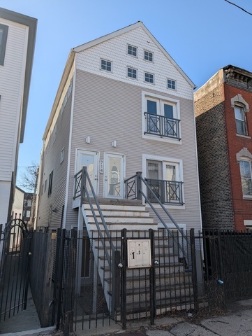 714 North Elizabeth Street, Unit 1 Chicago, IL 60642 - Photo 2 of 27