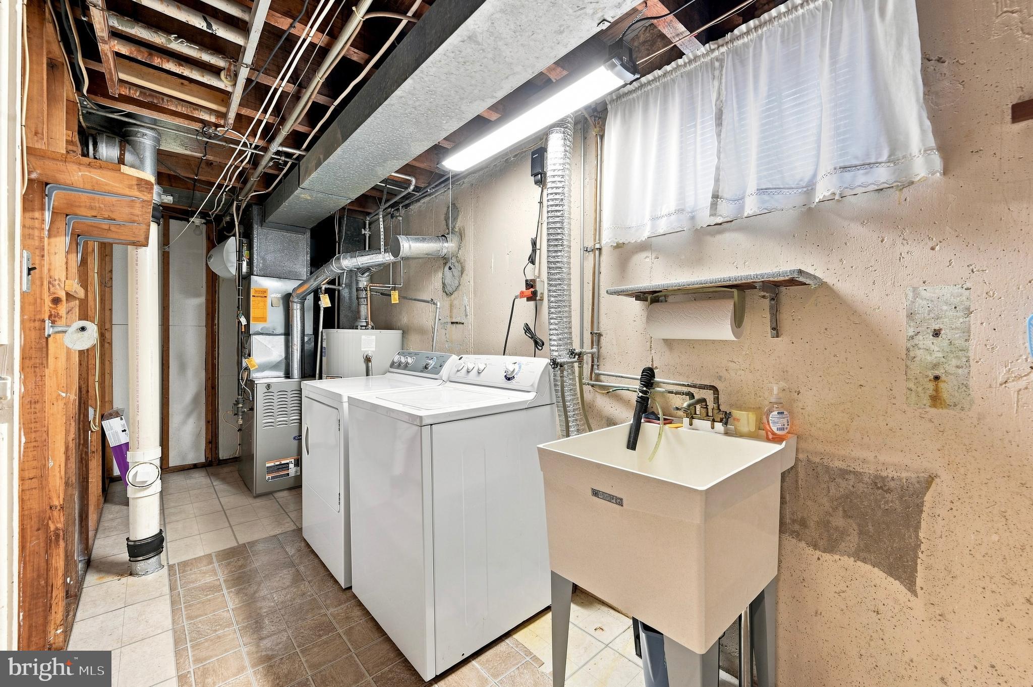1435 Grace Road Swarthmore, PA 19081 - Photo 14 of 15 Laundry room