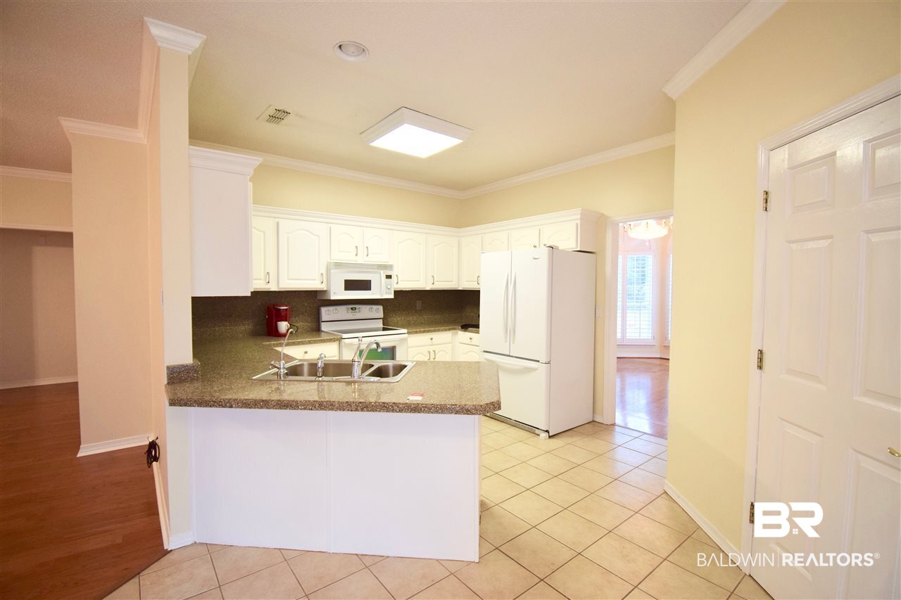 119 Lakeview Loop Daphne, AL 36526 - Photo 8 of 22