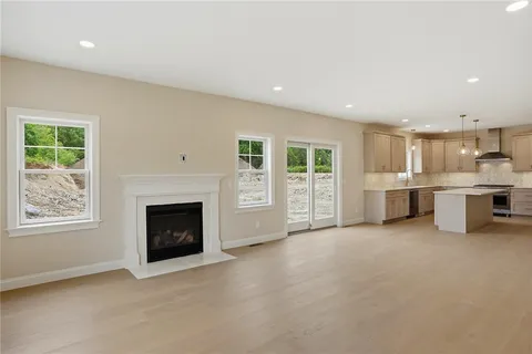 $1,200,000 | 413 New River Road, Lincoln, RI 02838