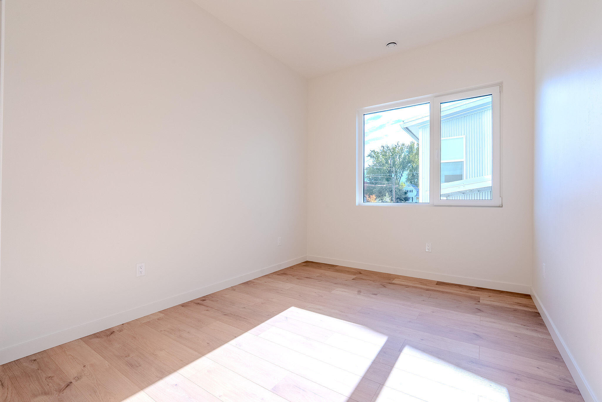 312 East Rapp Road Talent, OR 97540 - Photo 11 of 37 DSC02032-HDR