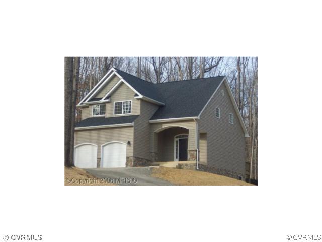 12033 Shortleaf Road Ruther Glen, VA 22546 - Photo 1 of 6 Exterior Front